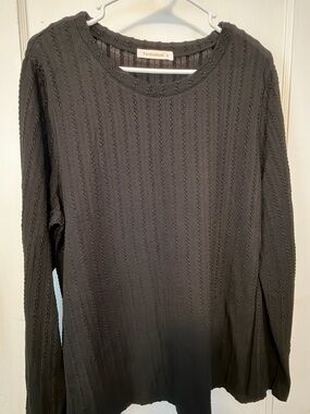 Woman’s Black Textured Crewneck